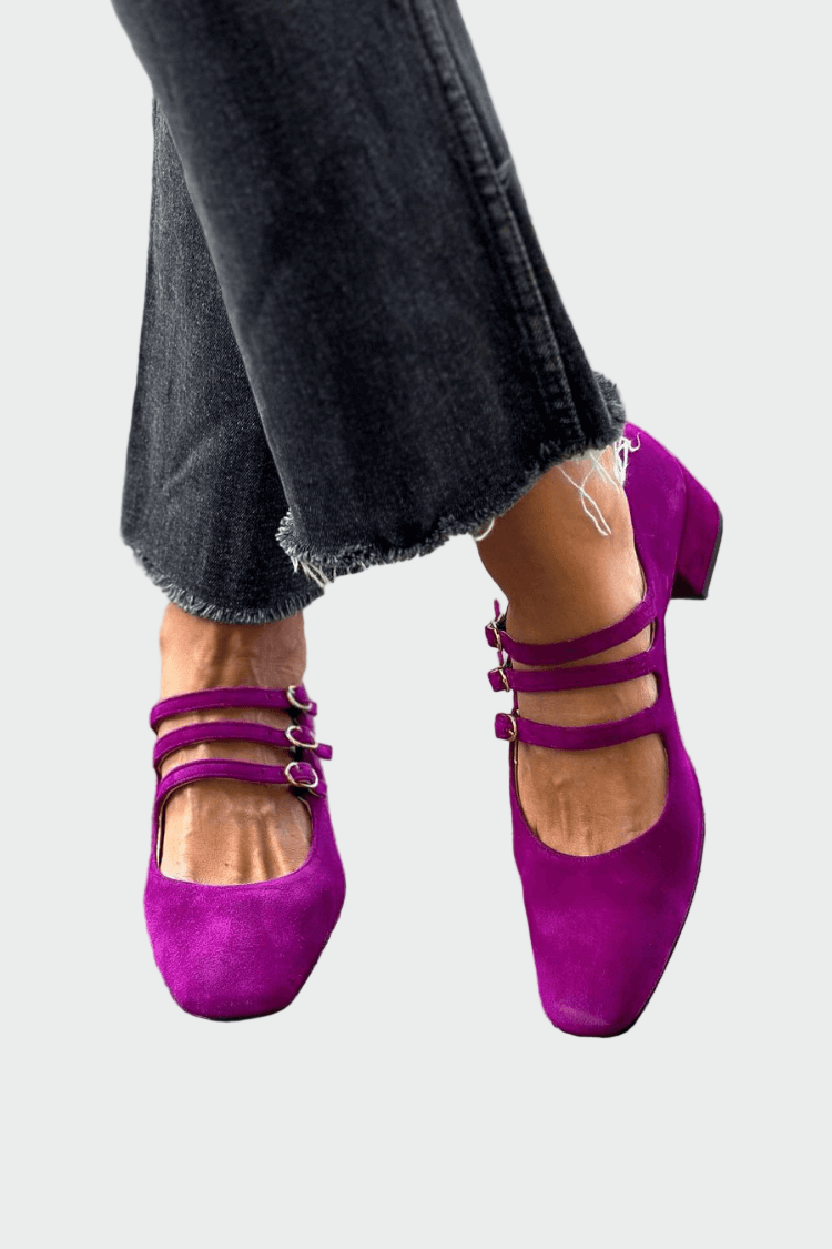 Balerinos su dirželiais