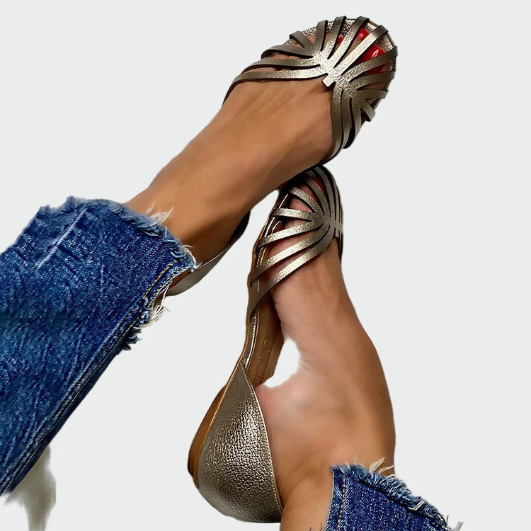 Balerinos su išpjovomis ir atvira nosimi